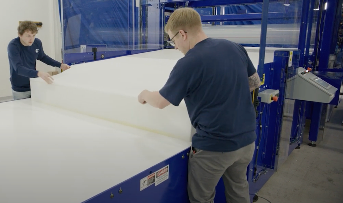 workers-on-machine-video